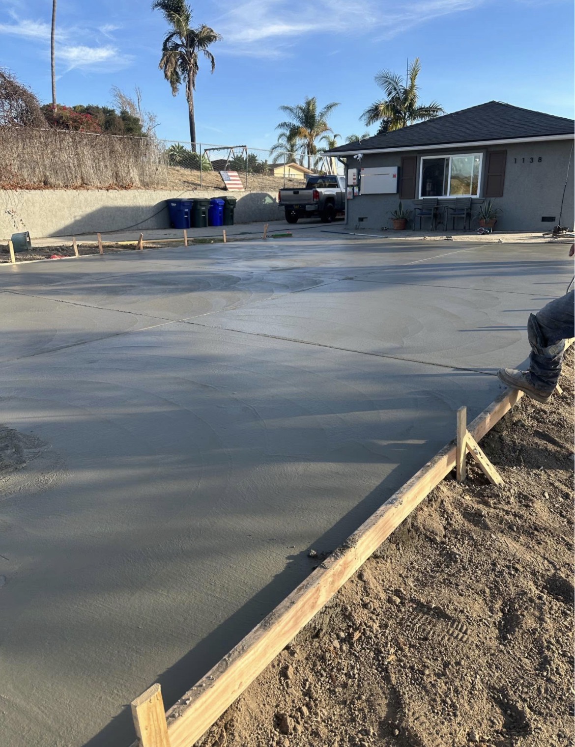 Large concrete flatwork placement